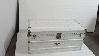 Draw-bar box Draw-bar box