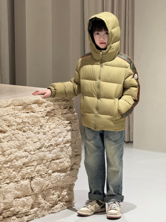 Down jackets C Down jackets C