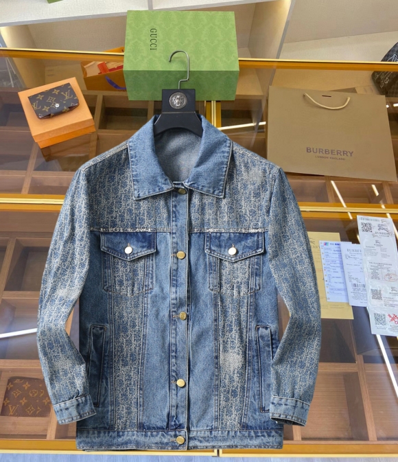 Coats & Jackets Coats & Jackets