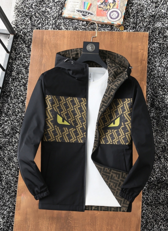 Hoodies & Sweatshirts