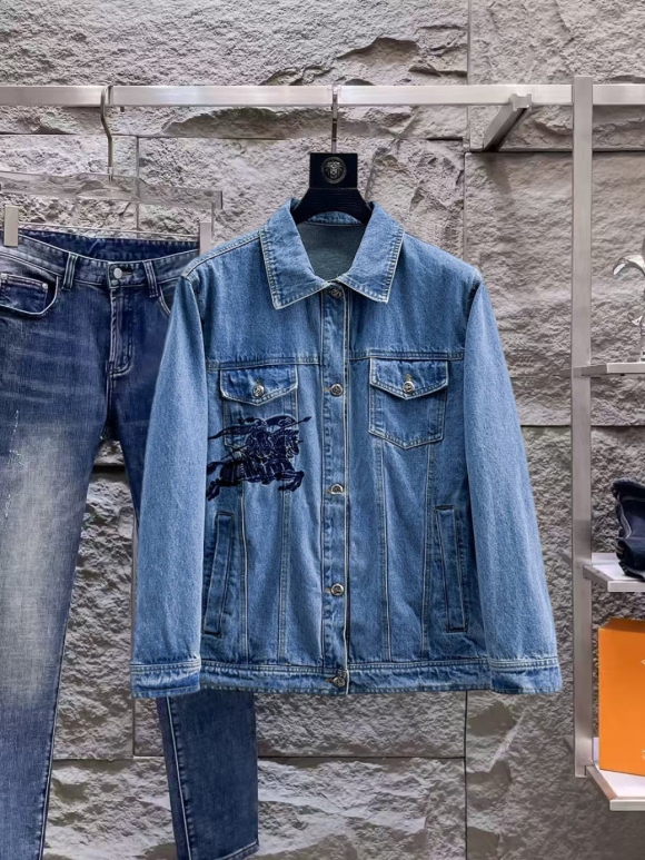 Coats & Jackets Coats & Jackets