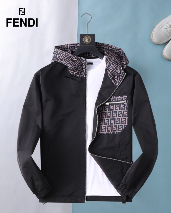 Hoodies & Sweatshirts