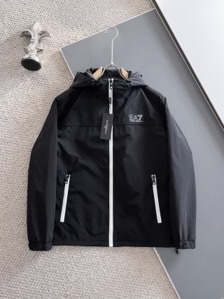 Hoodies & Sweatshirts Hoodies & Sweatshirts