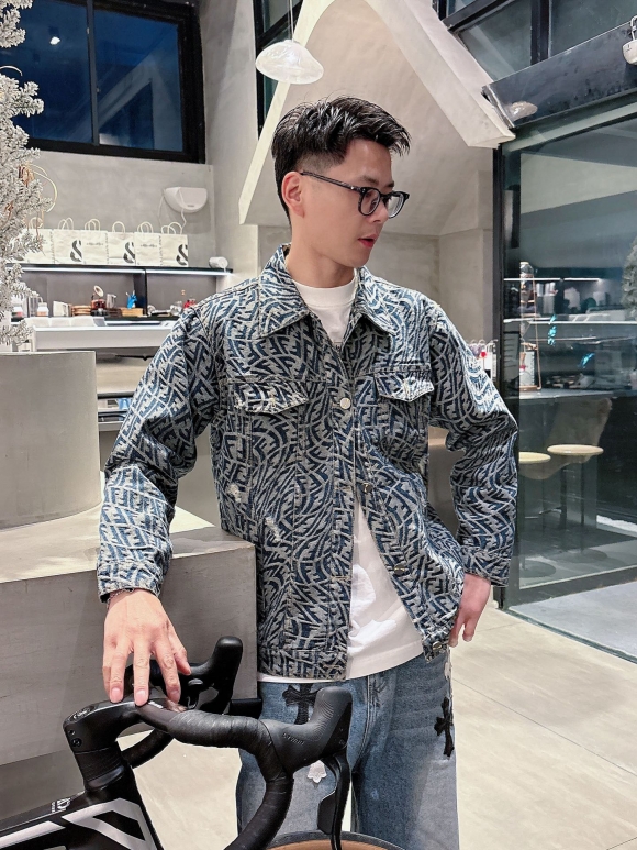 Coats & Jackets Coats & Jackets