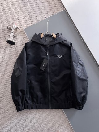 Hoodies & Sweatshirts Hoodies & Sweatshirts