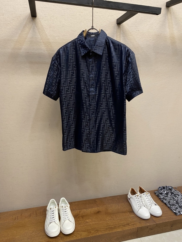 Hoodies & Sweatshirts Hoodies & Sweatshirts