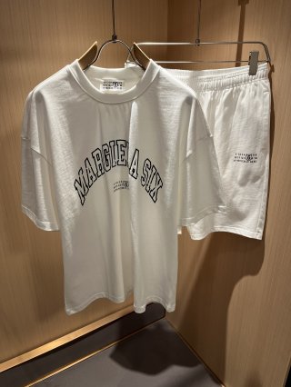 Leisure suit Leisure suit