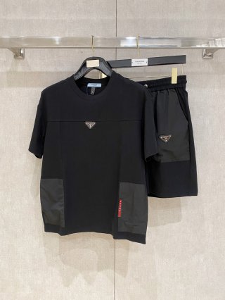 Leisure suit Leisure suit