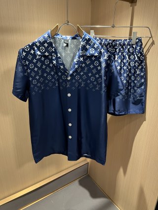 Leisure suit Leisure suit