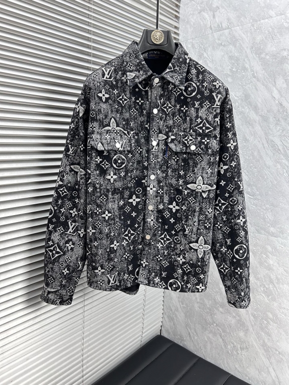 Coats & Jackets Coats & Jackets