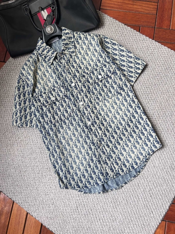 Coats & Jackets Coats & Jackets