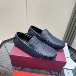 FerragamoSHOES