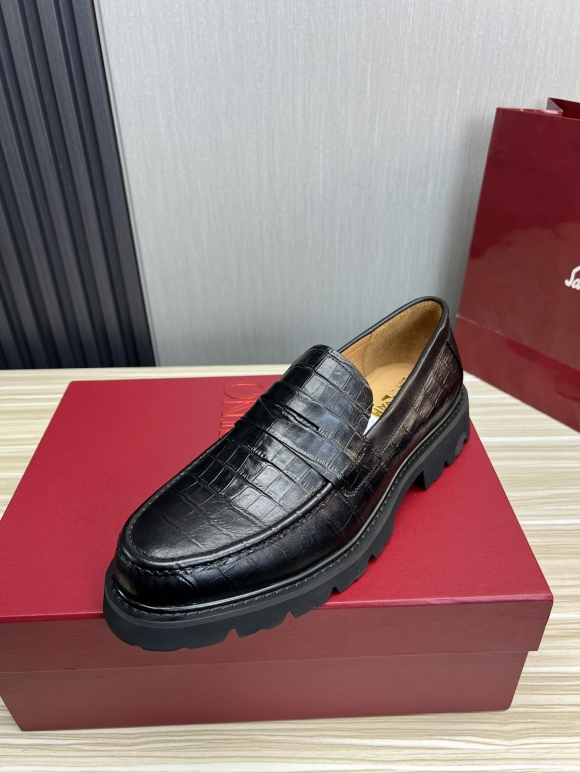 FerragamoSHOES