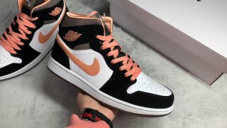 AirJordan1MidSHOES