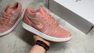 AirJordan1LowSHOES