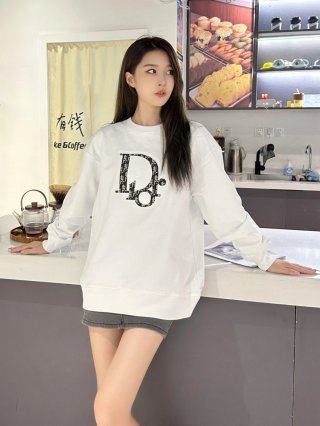 Hoodies & Sweatshirts Hoodies & Sweatshirts