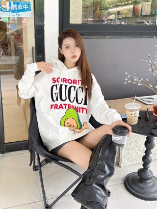 Hoodies & Sweatshirts Hoodies & Sweatshirts