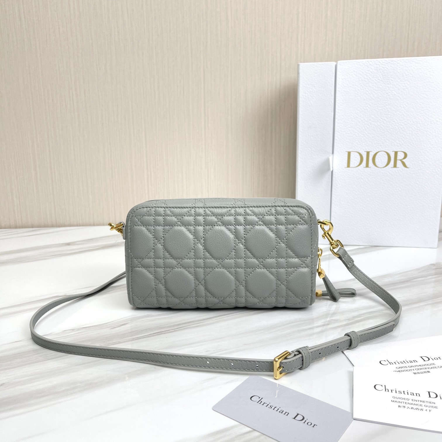 Dior