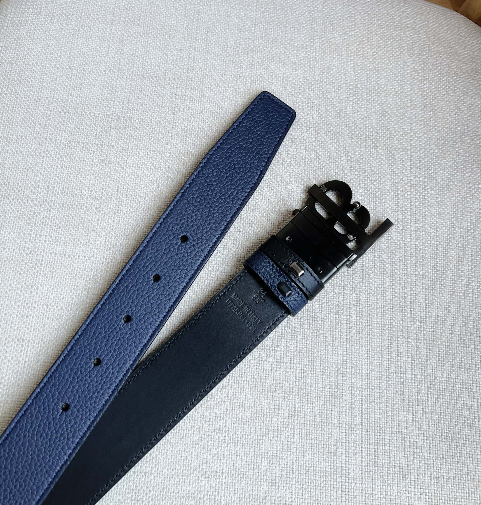 Burberry-Belts