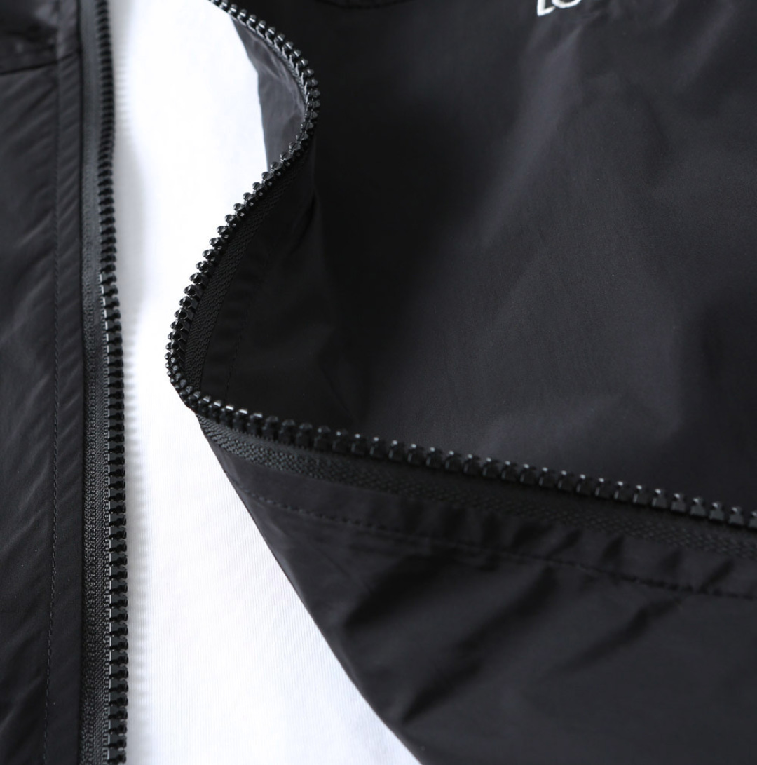 Hoodies & Sweatshirts