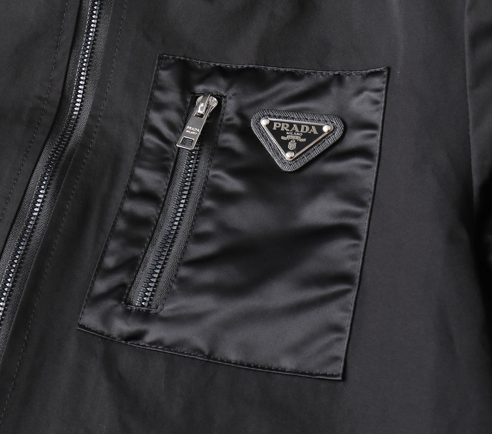 Hoodies & Sweatshirts