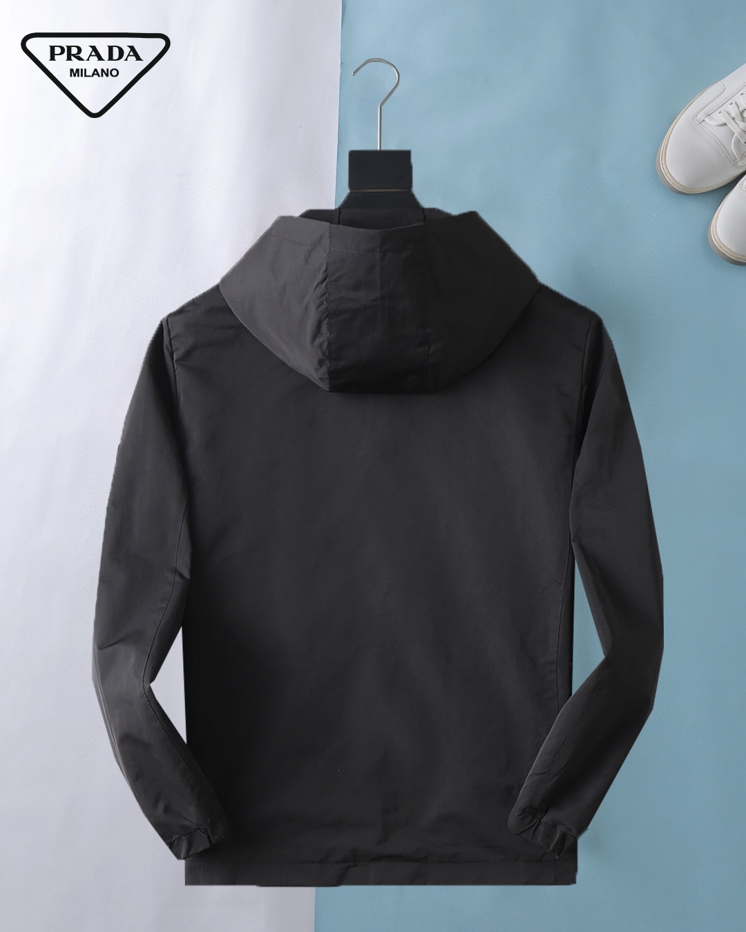 Hoodies & Sweatshirts