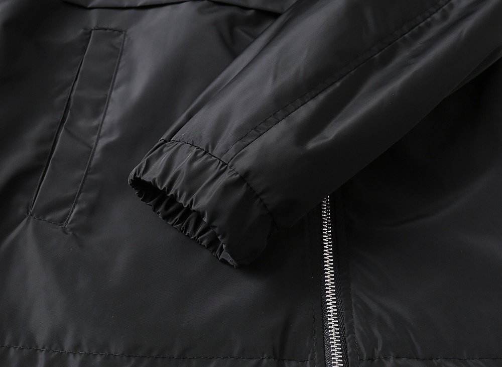 Hoodies & Sweatshirts