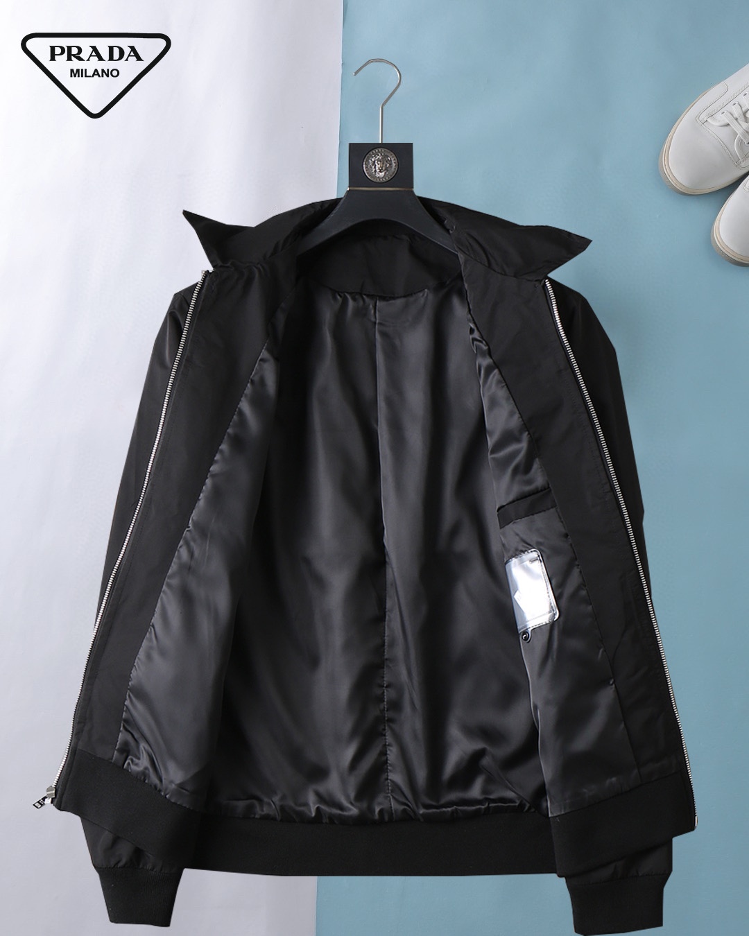 Hoodies & Sweatshirts