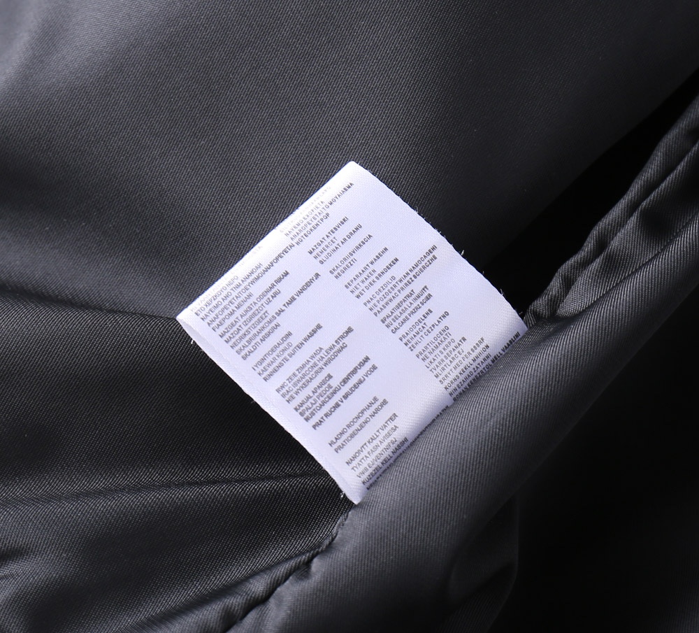 Hoodies & Sweatshirts