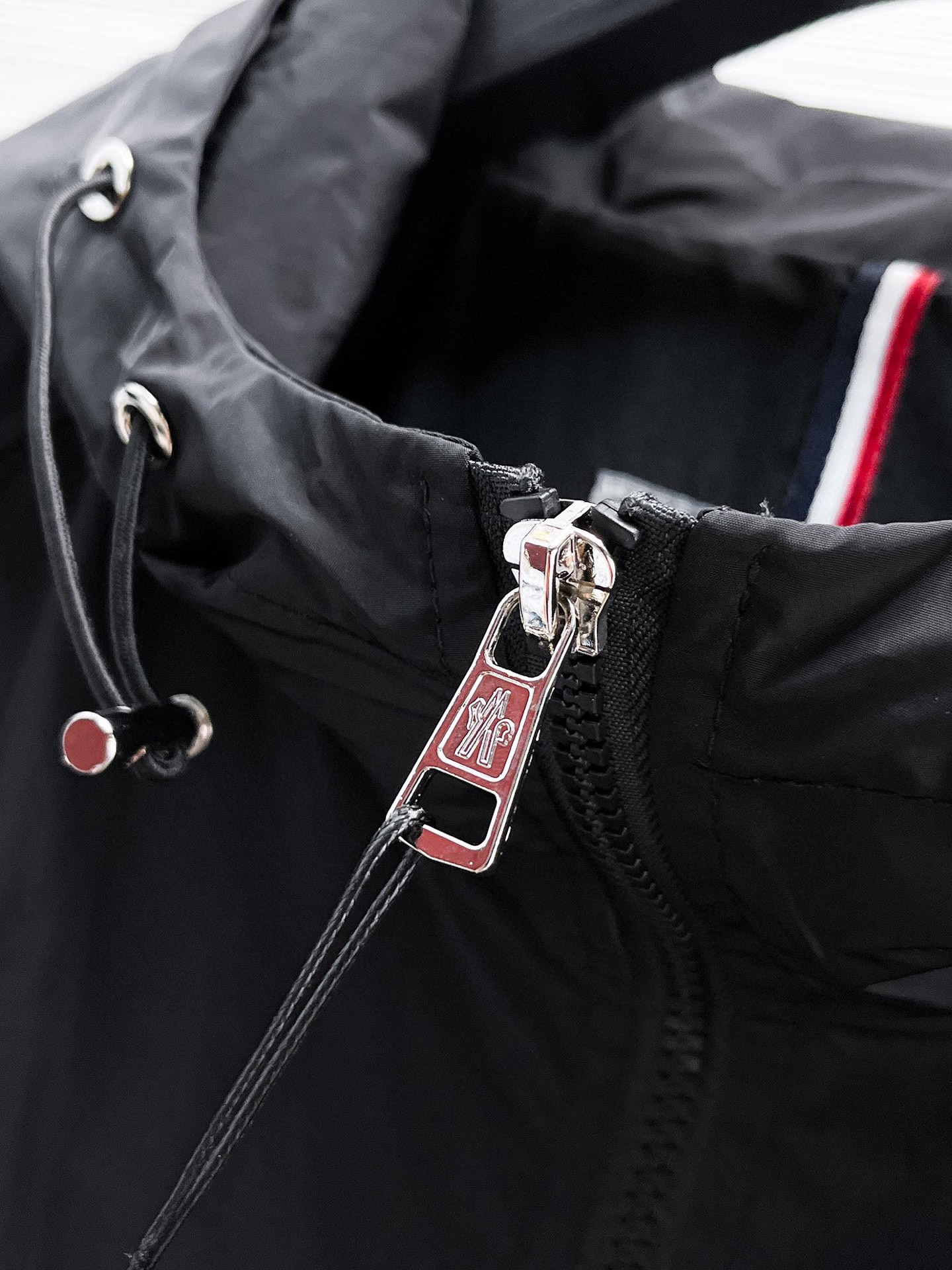 Hoodies & Sweatshirts