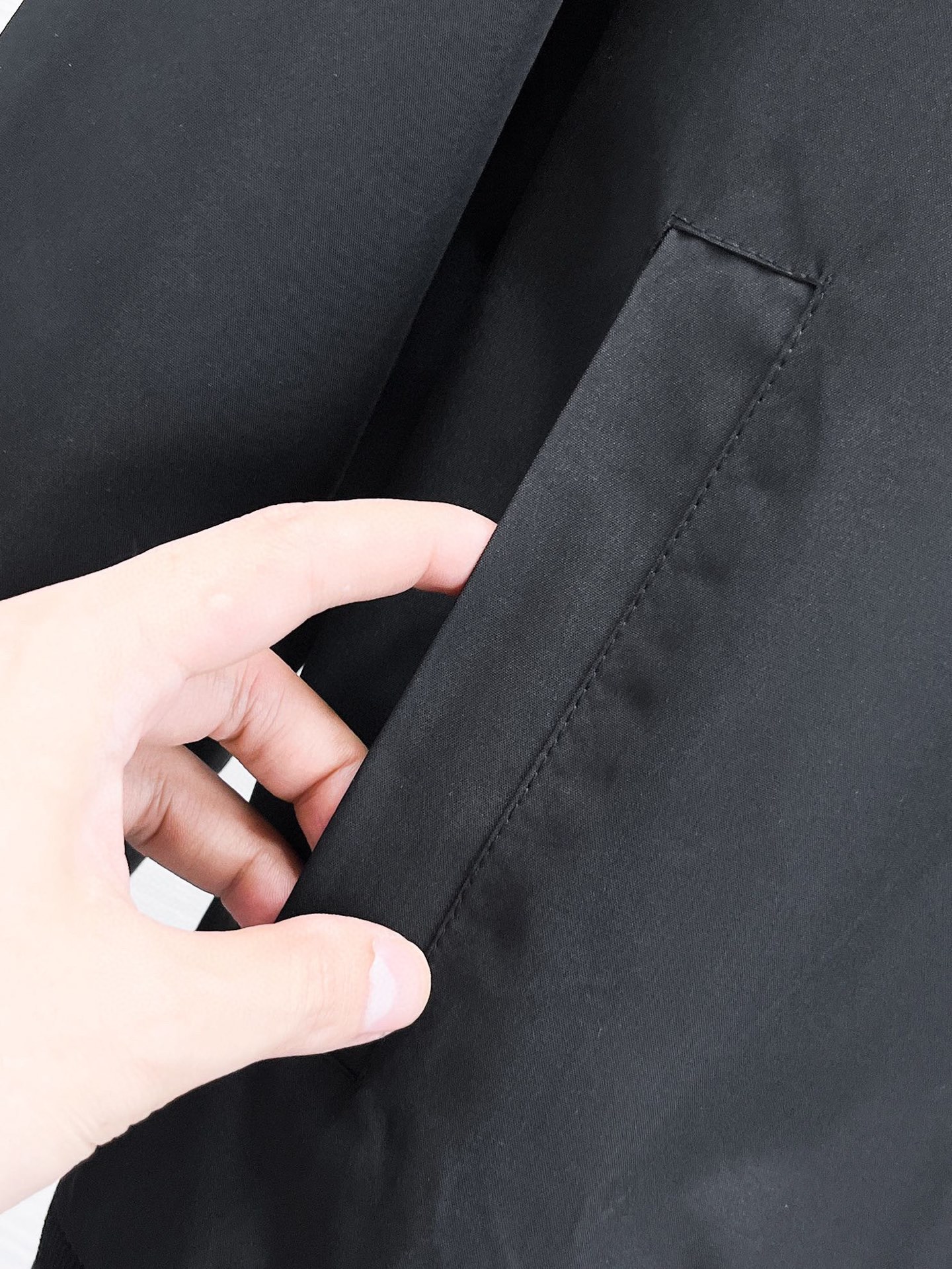 Hoodies & Sweatshirts