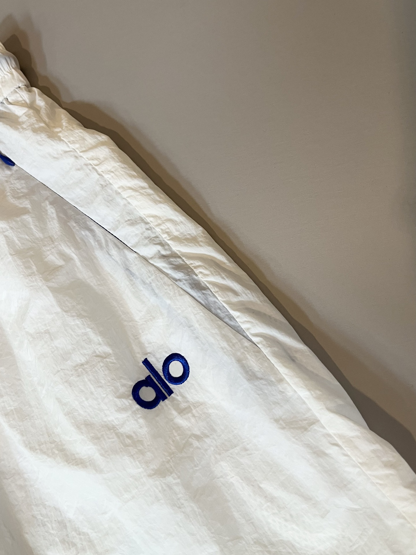 Hoodies & Sweatshirts