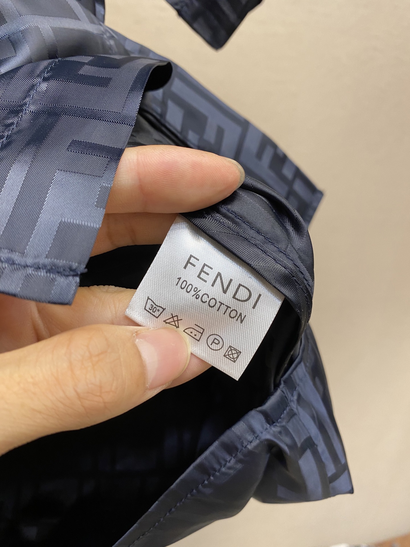 Hoodies & Sweatshirts