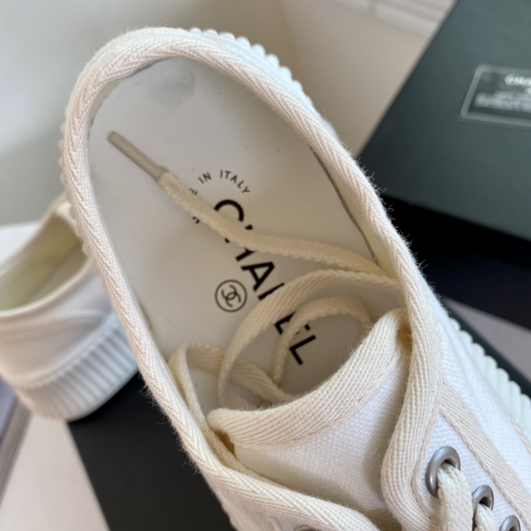 Womens shoes collection