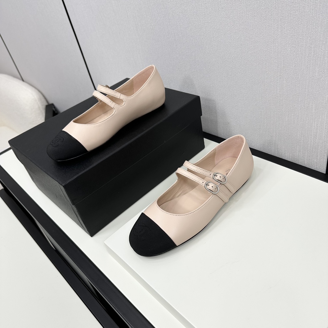 Womens shoes collection