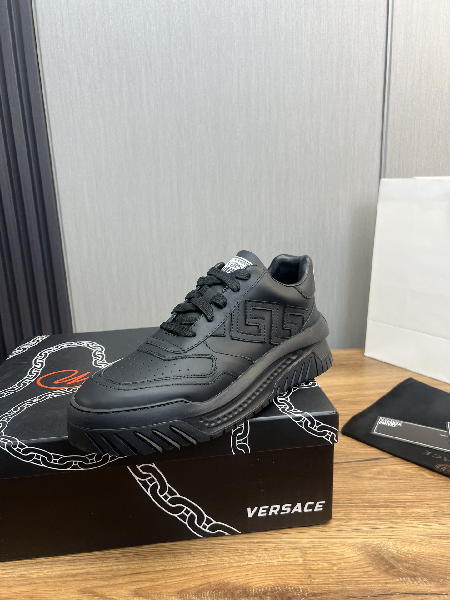 VersaceSHOES