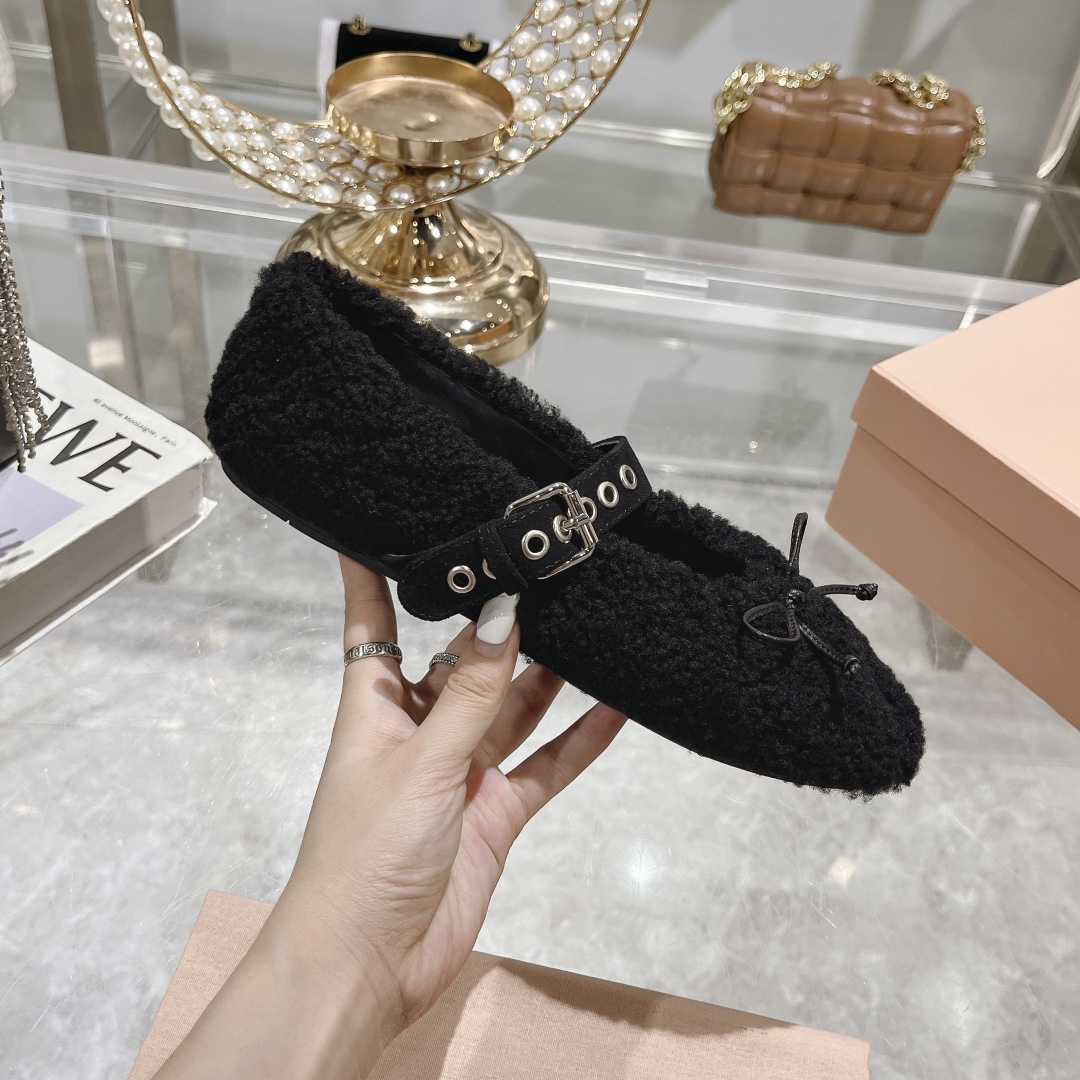 Womens shoes collection