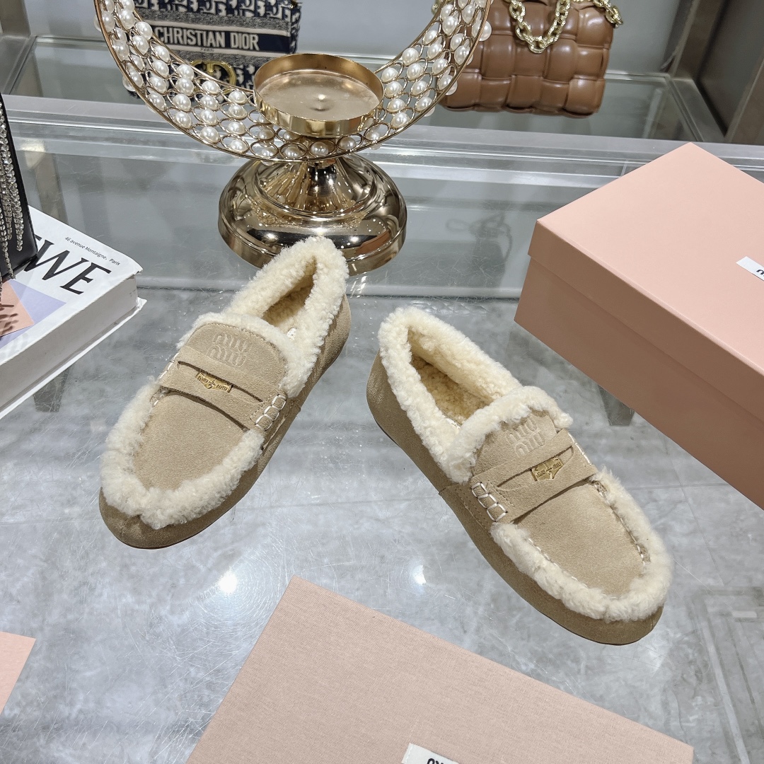 Womens shoes collection