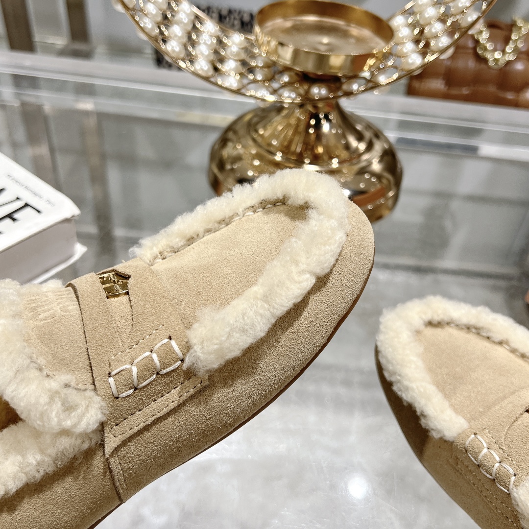 Womens shoes collection