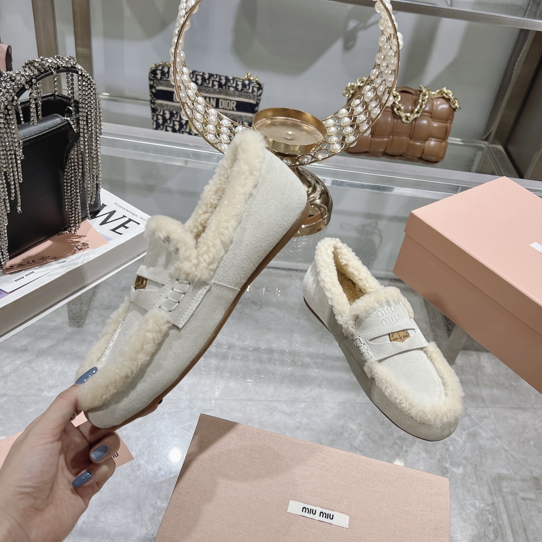 Womens shoes collection