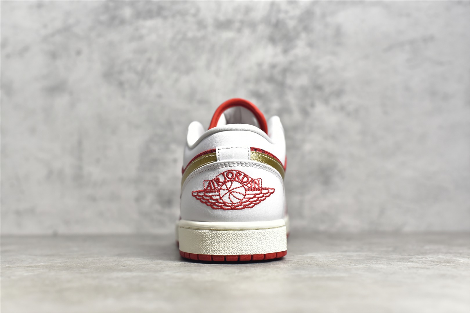 AirJordan1LowSHOES