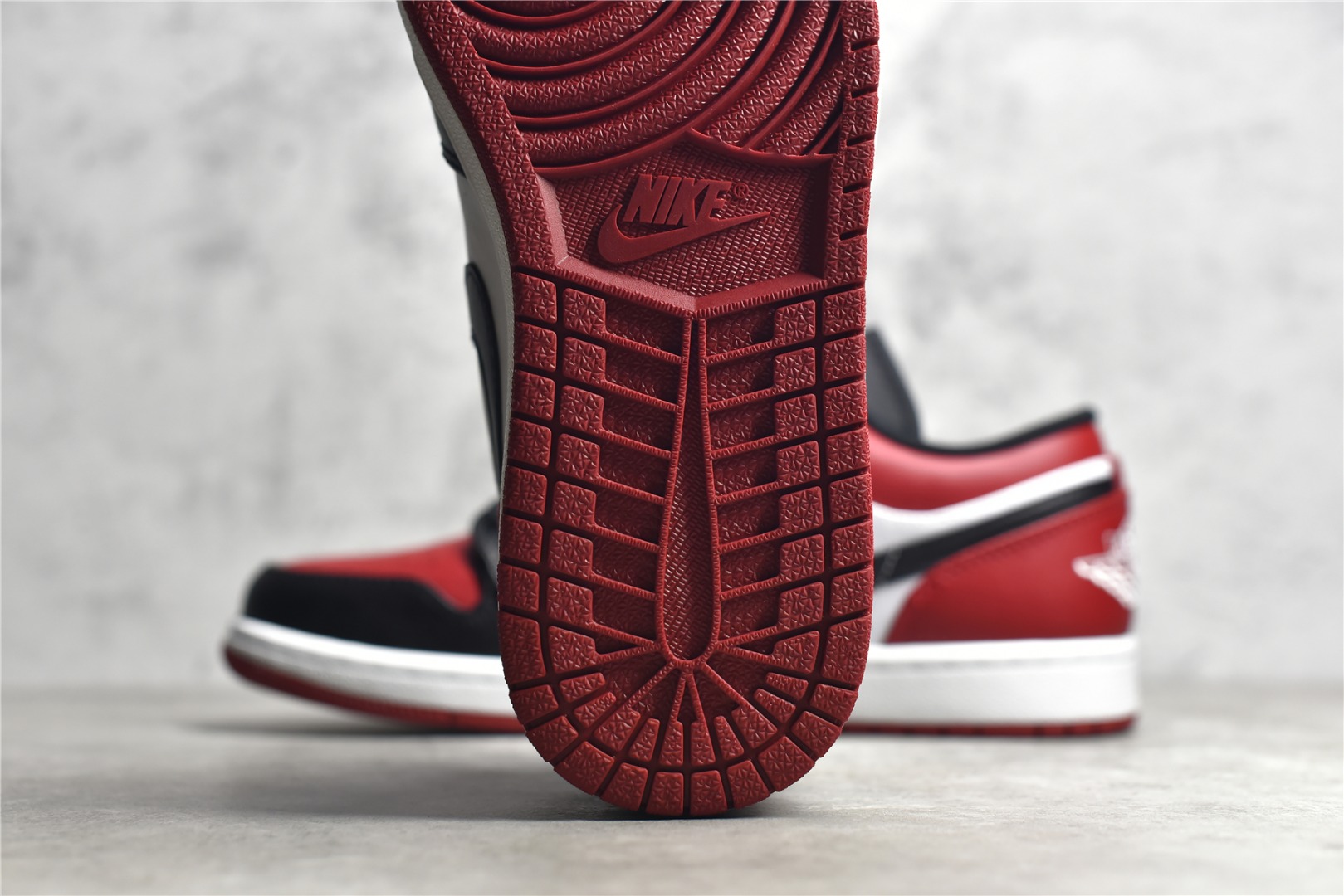 AirJordan1LowSHOES