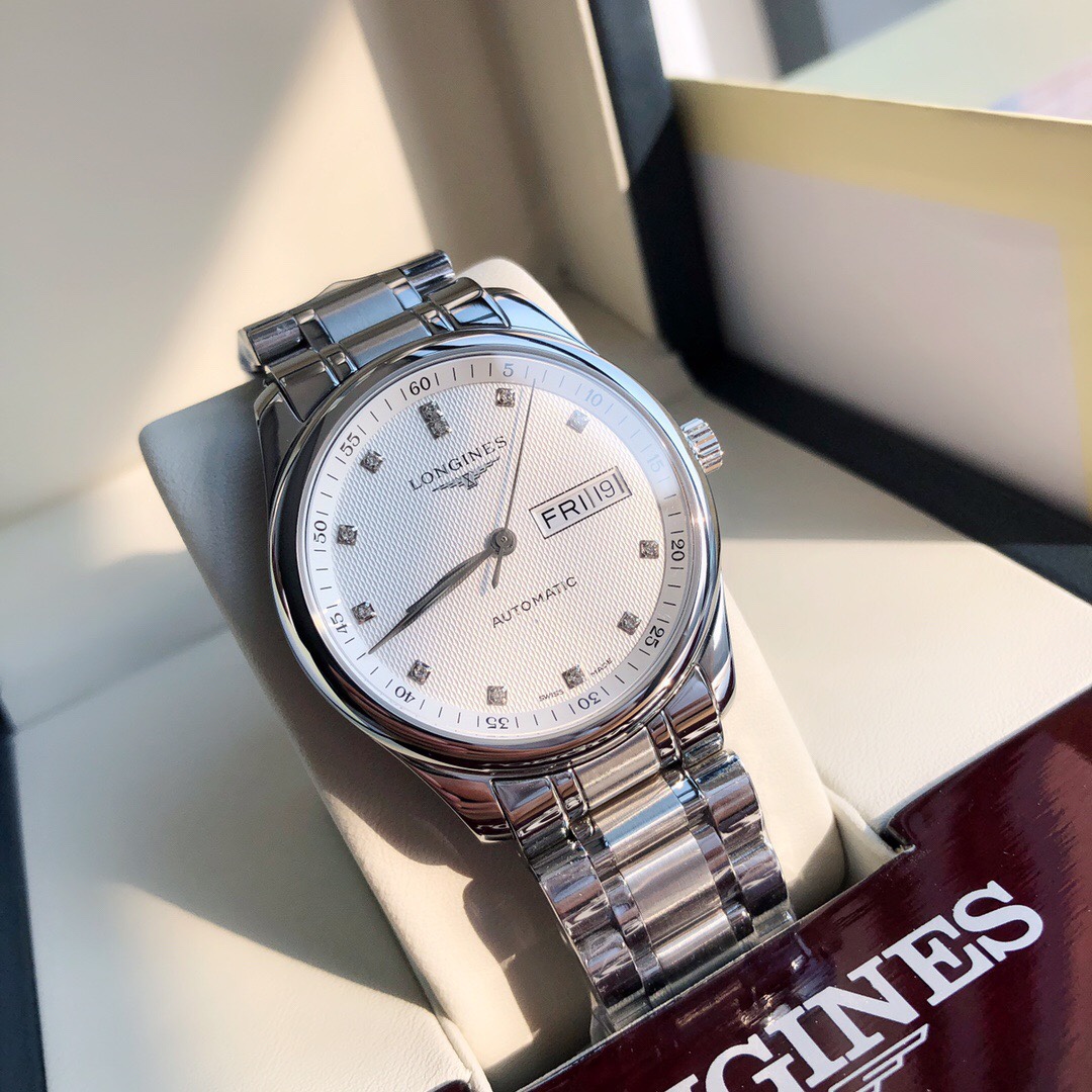 LONGINES