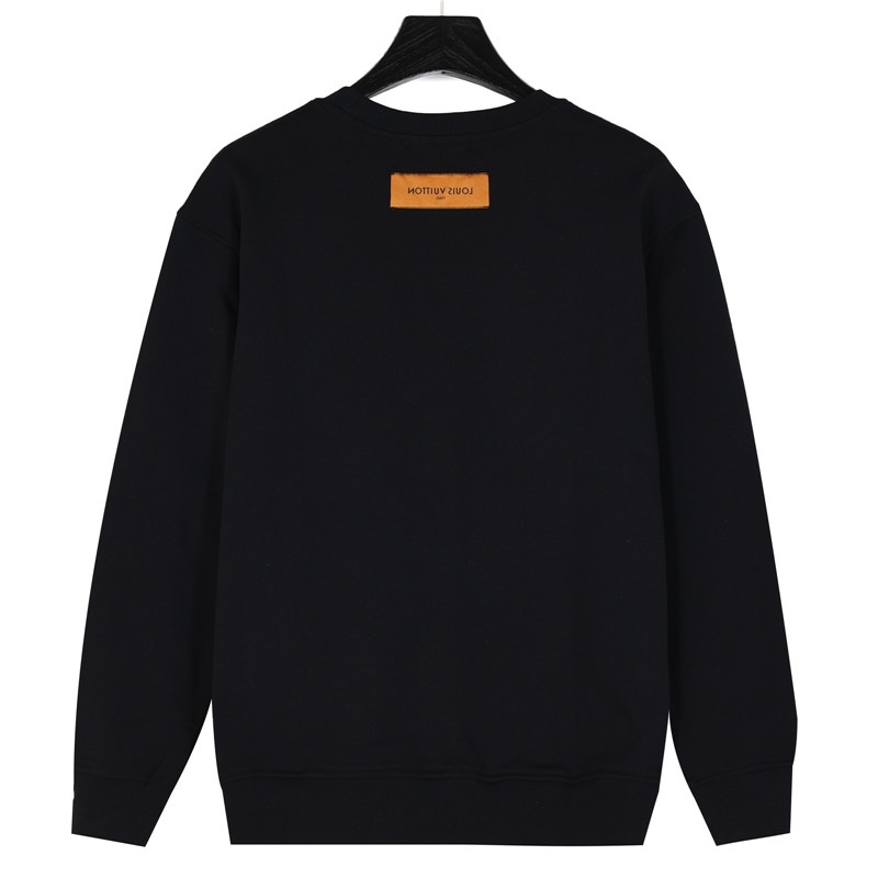 Hoodies & Sweatshirts