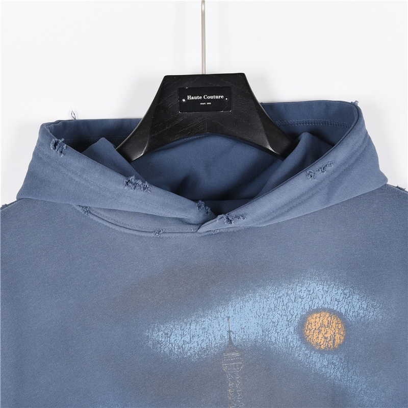 Hoodies & Sweatshirts